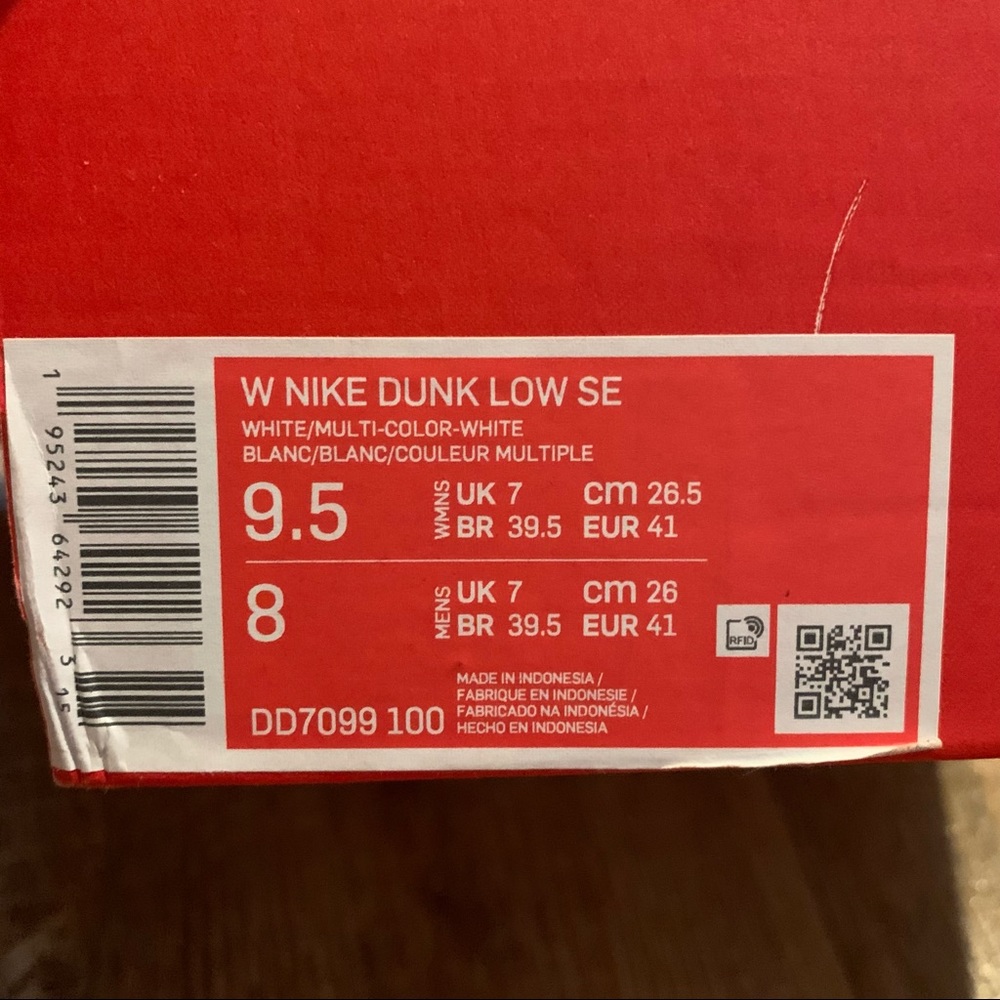 White NIKE DUNK Sneakers (Mixed Material Swooshes) - Picture 10 of 11